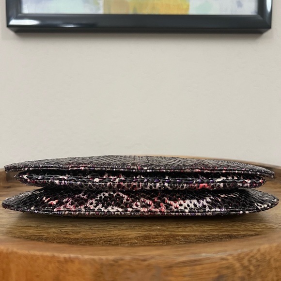 BVLGARI Rare Snakeskin Lipstick Small Clutch Bag - Picture 8 of 9